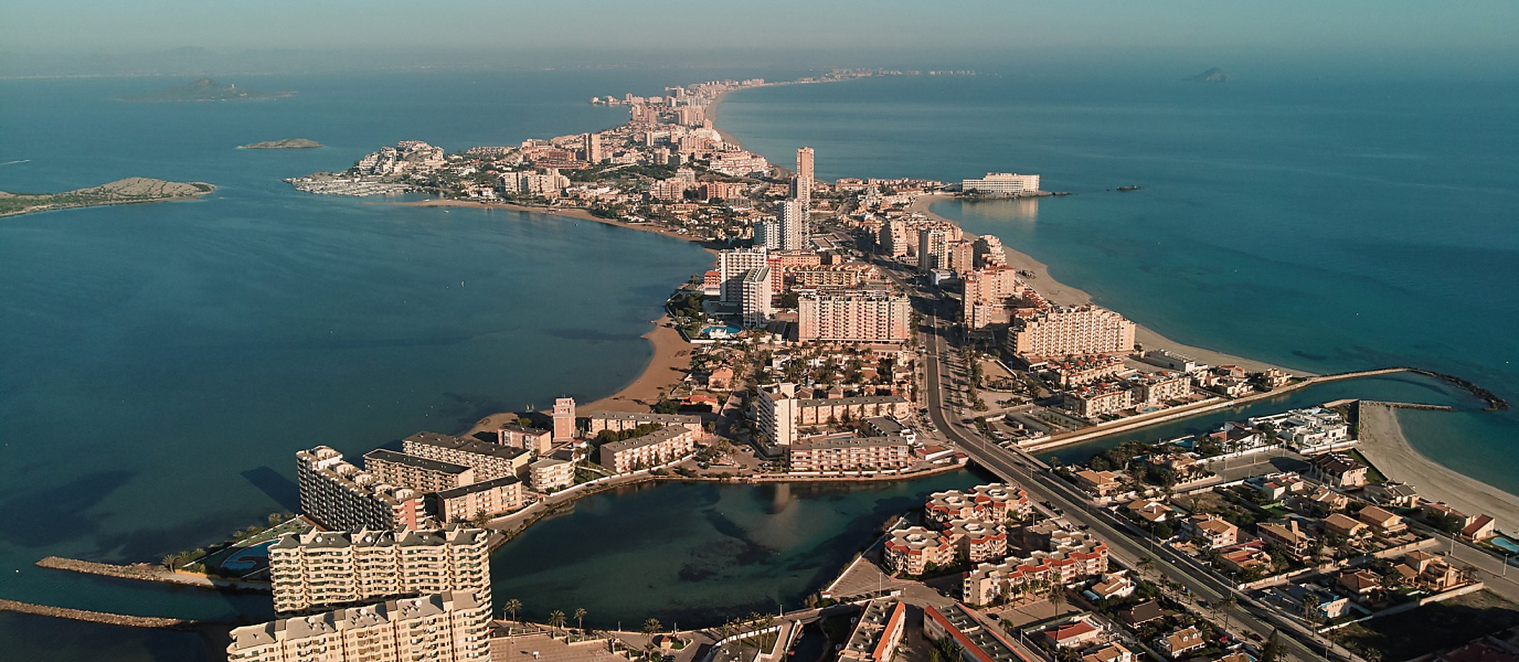Vista aérea de La Manga del Mar Menor, Murcia